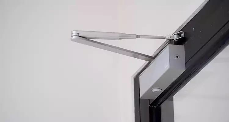 Screen Door Closer Repair in Fleming Island, FL